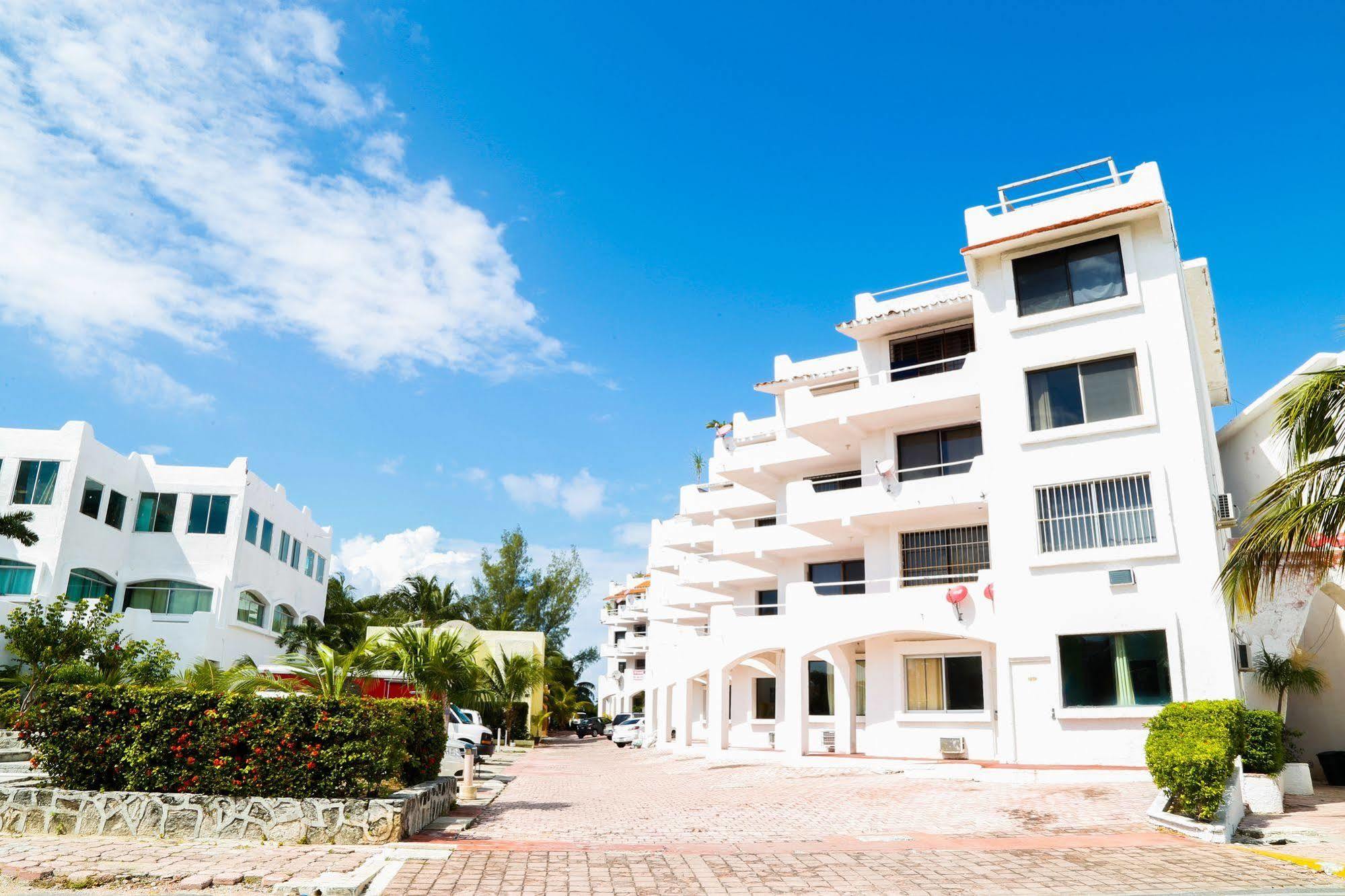 Hostel Natura Cancun Exterior photo