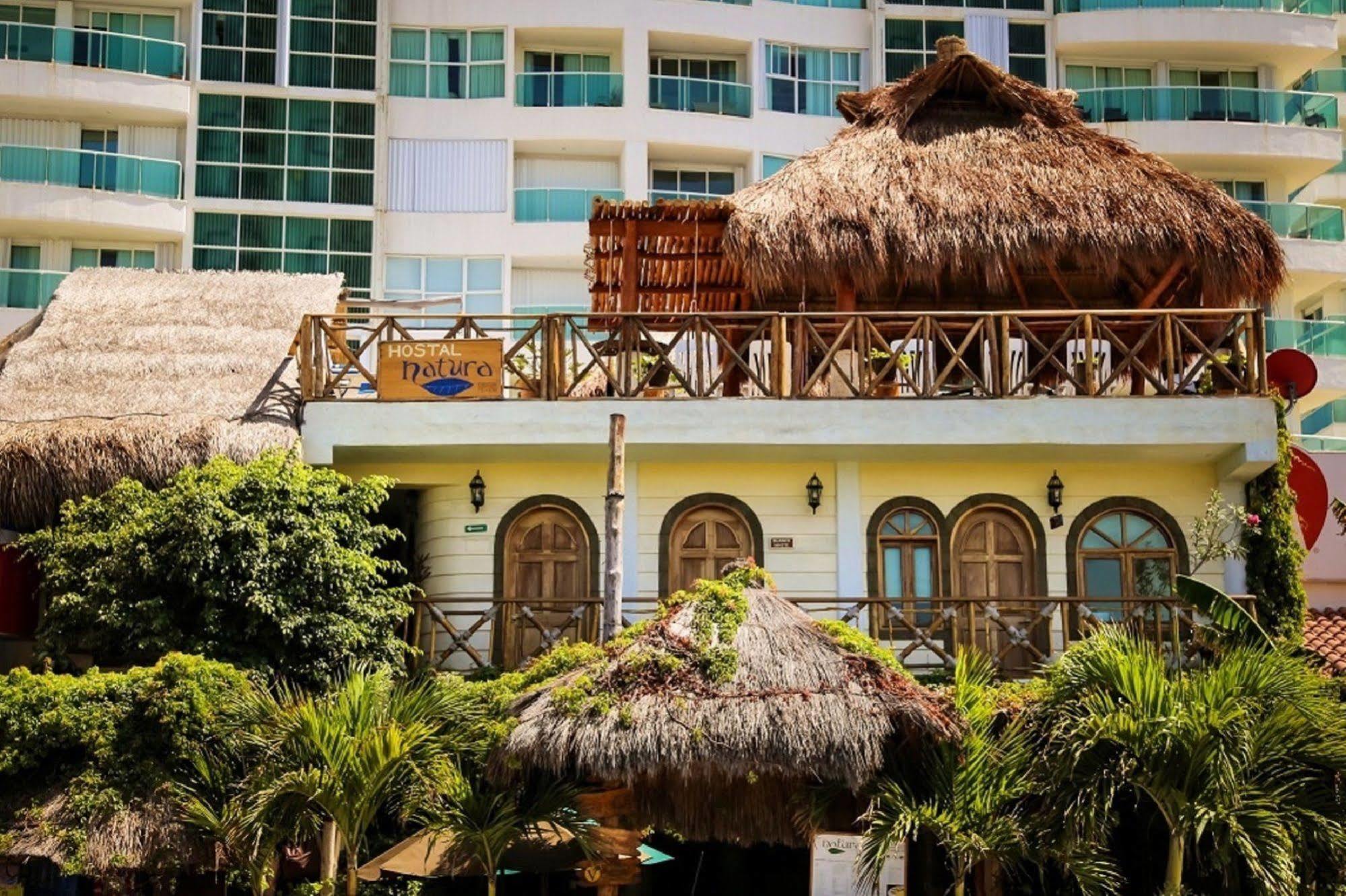 Hostel Natura Cancun Exterior photo
